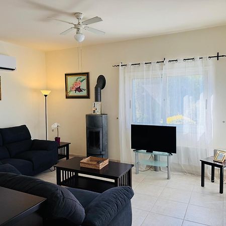 Beach Villa Gladiolus Нео Хорио Екстериор снимка